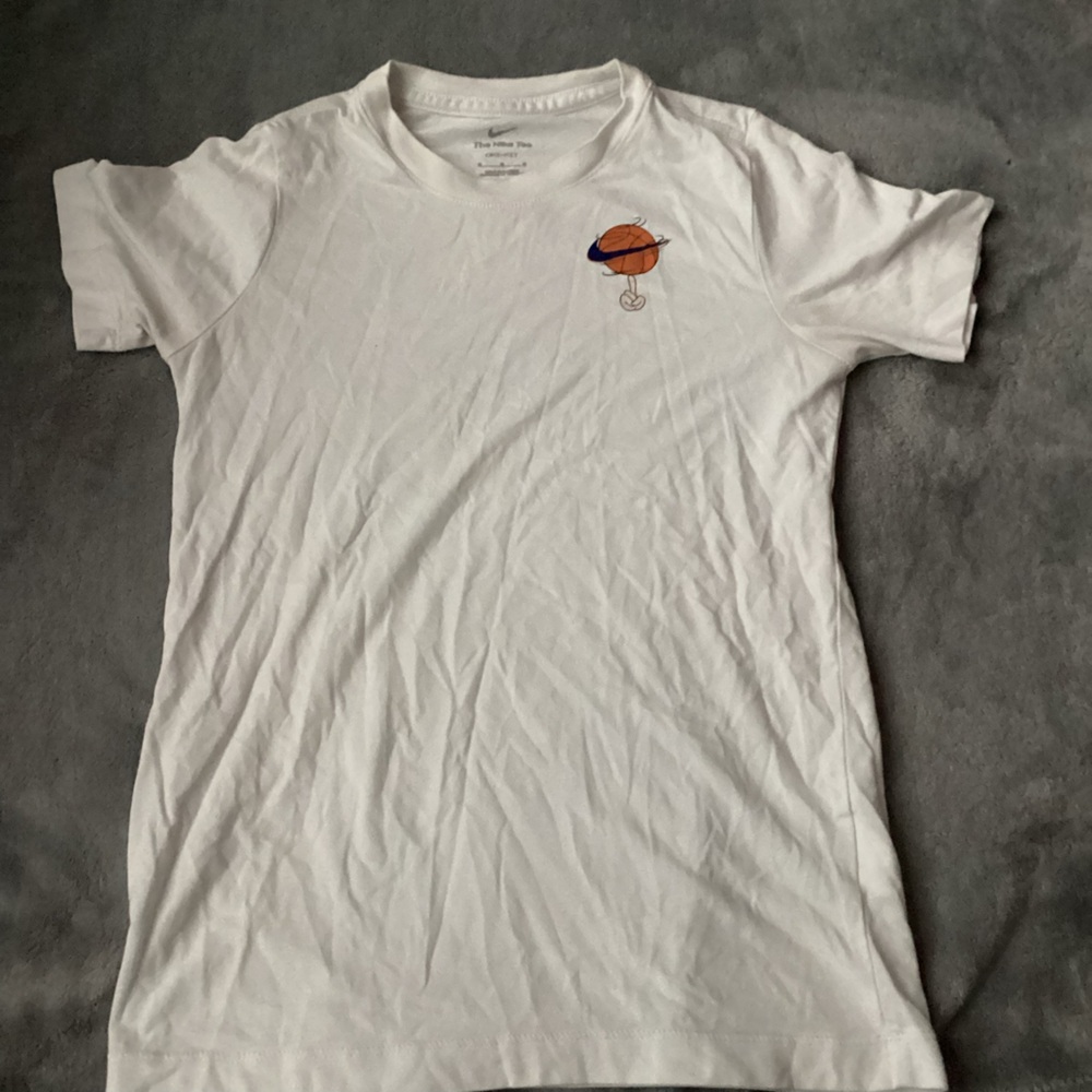 Nike Looney Tune White Tee with Graphic